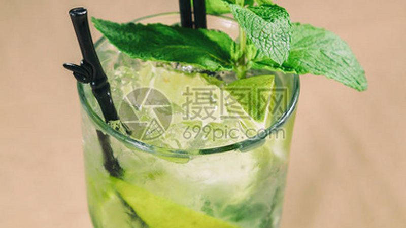 小标题：代加工行业现状解析